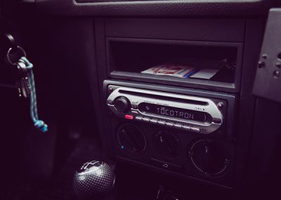 autoradio = car stereo