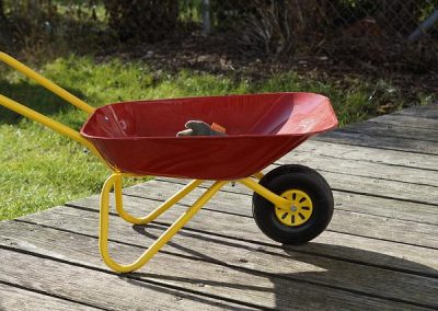 brouette = wheelbarrow