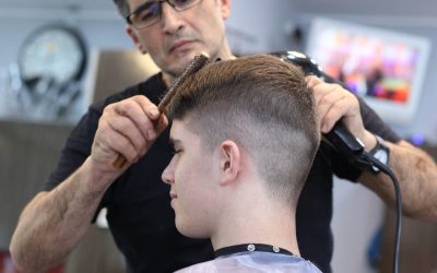 Coiffeur / Hairdresser, barber