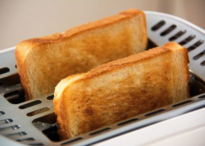 pain grillé = toast