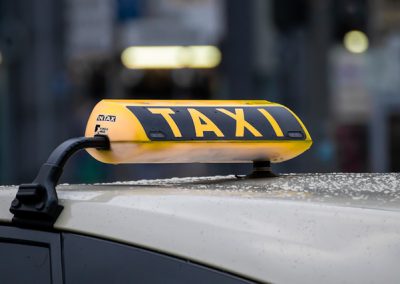 taxi = cab, taxi